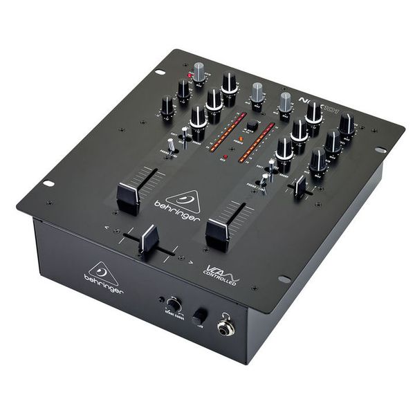 Mesa de Mistura BEHRINGER NOX101 DJ-MIXER