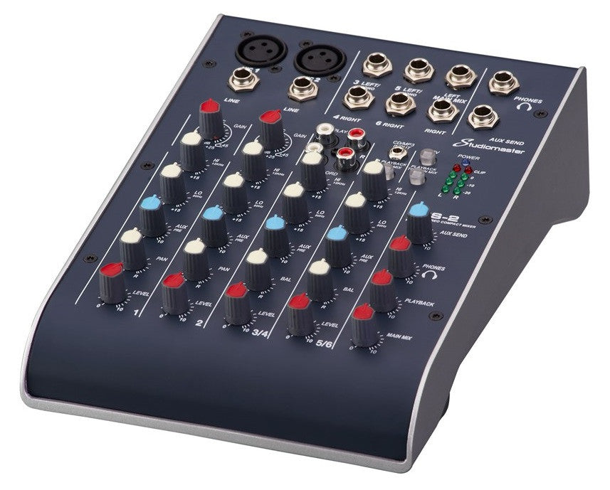 Mesa de Mistura Analógica STUDIOMASTER C2-2